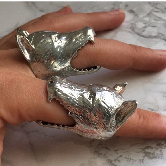 Wolf Bite Ring -Gothic Streetwear Style, Ring 8, silver tone (1) - Picture 3 of 3